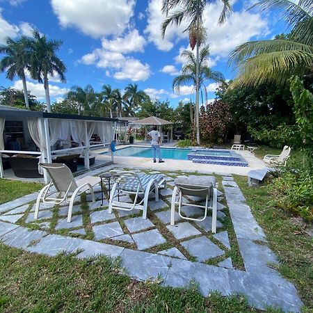 Private Retreat Villa Lake Worth Beach Eksteriør billede