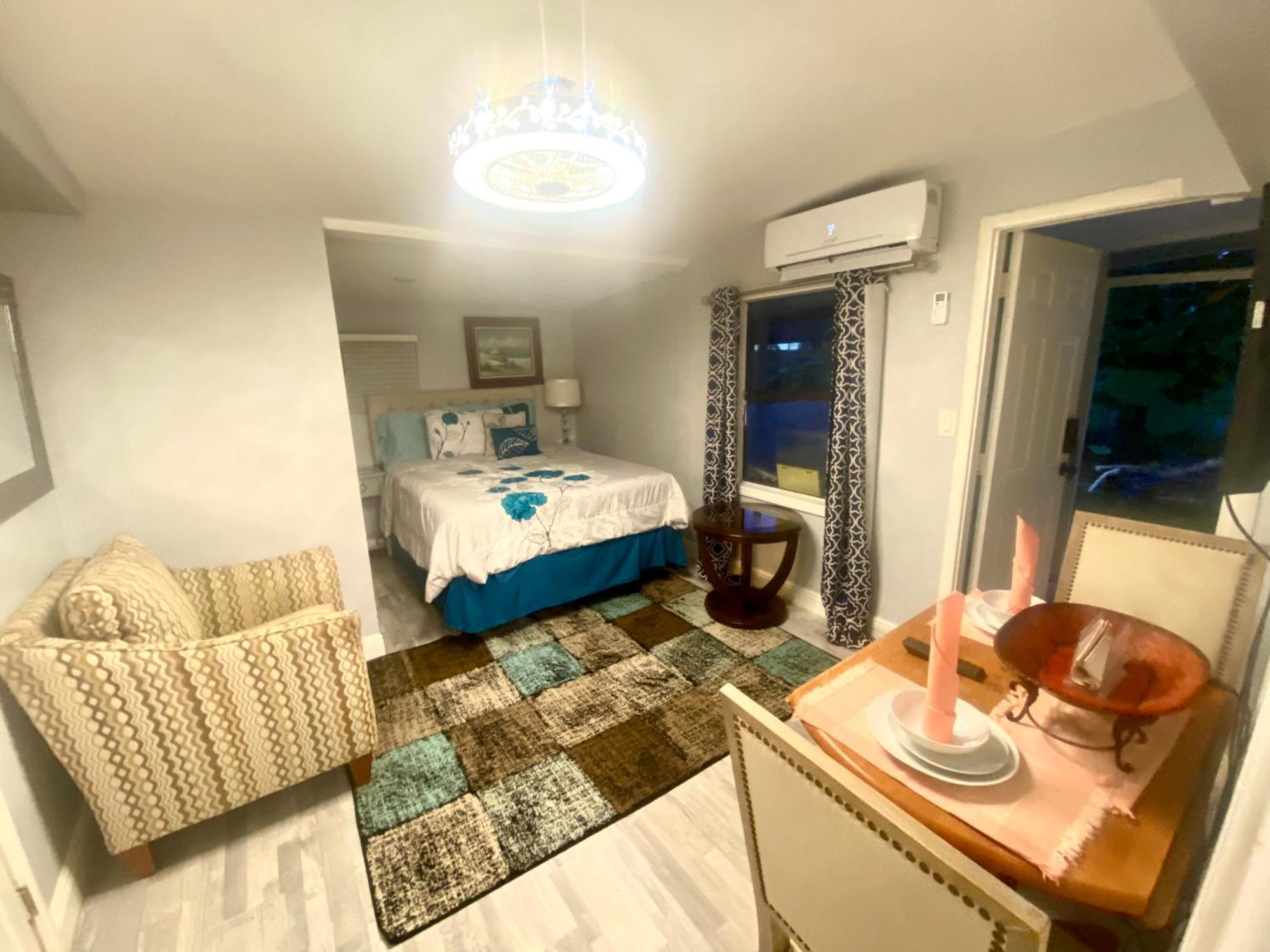 Private Retreat Villa Lake Worth Beach Eksteriør billede