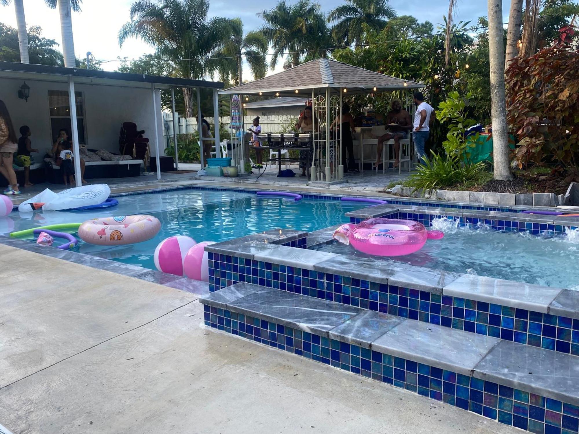 Private Retreat Villa Lake Worth Beach Eksteriør billede